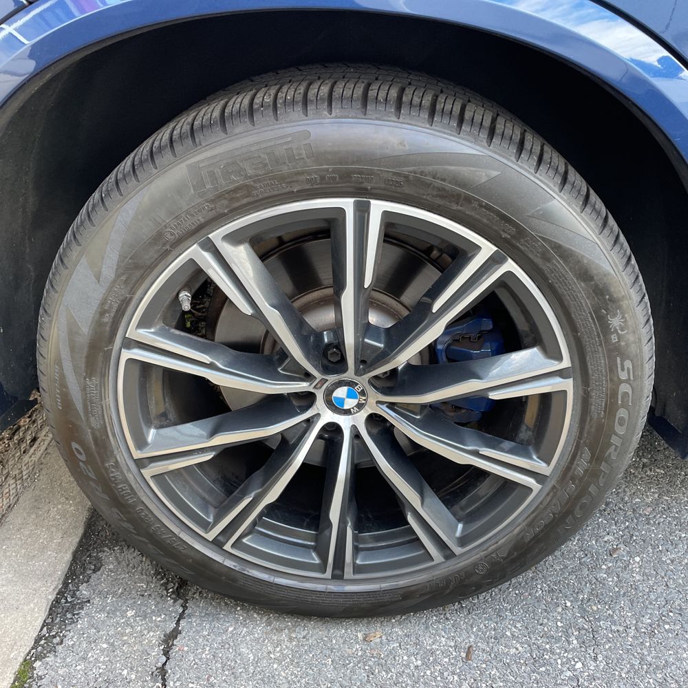 2023 BMW X5 M50i
