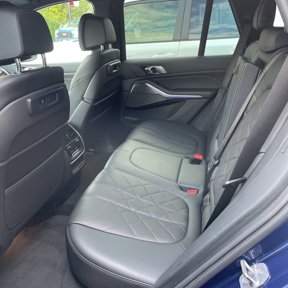 2023 BMW X5 M50i