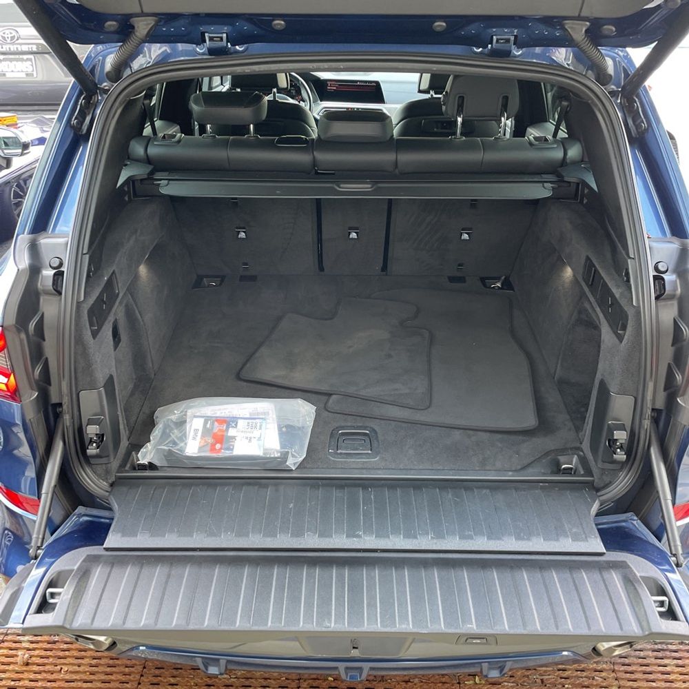2023 BMW X5 M50i
