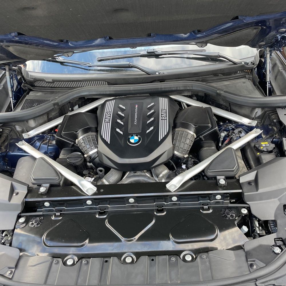 2023 BMW X5 M50i