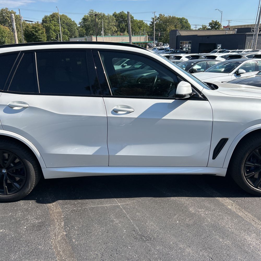 2023 BMW X5 M50i