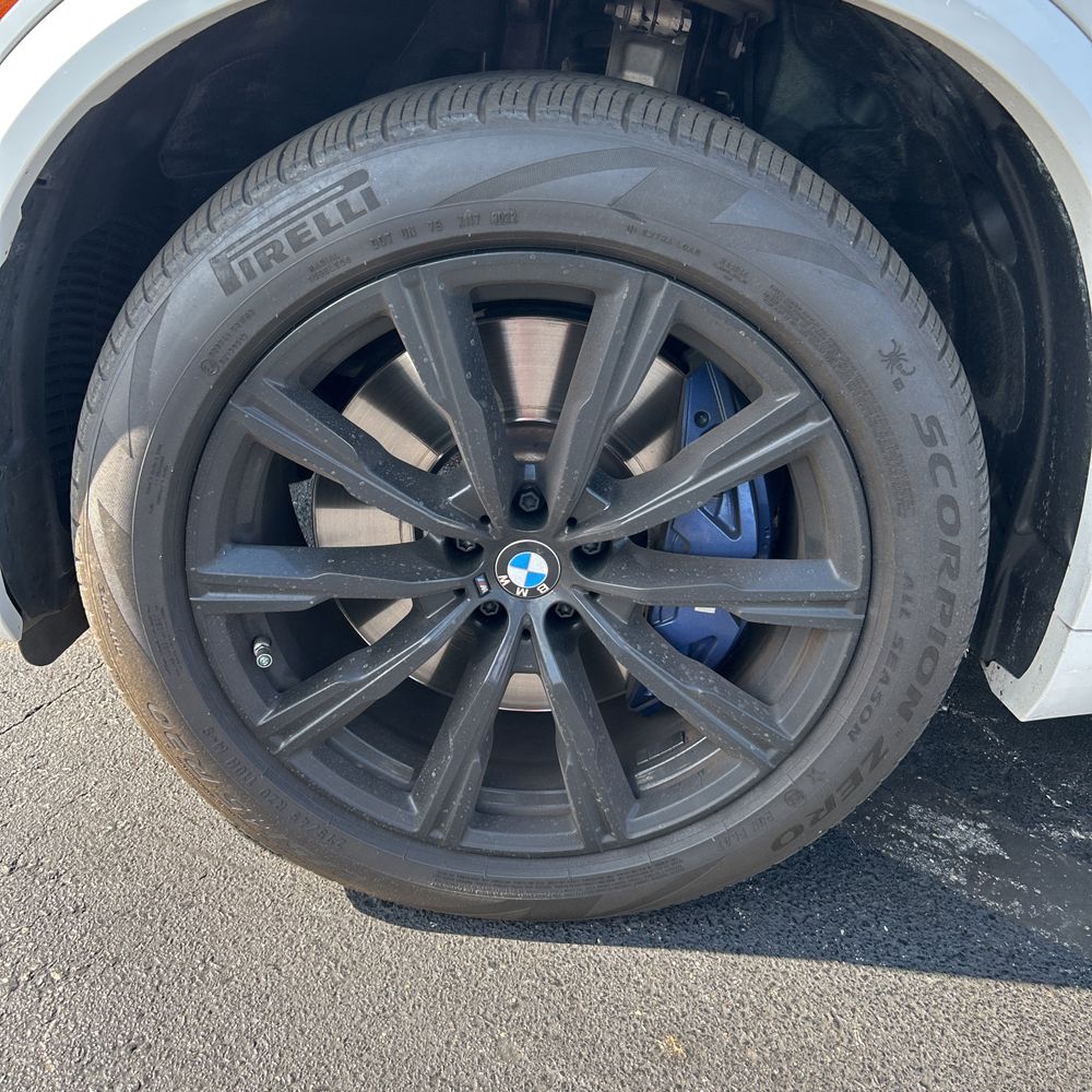 2023 BMW X5 M50i