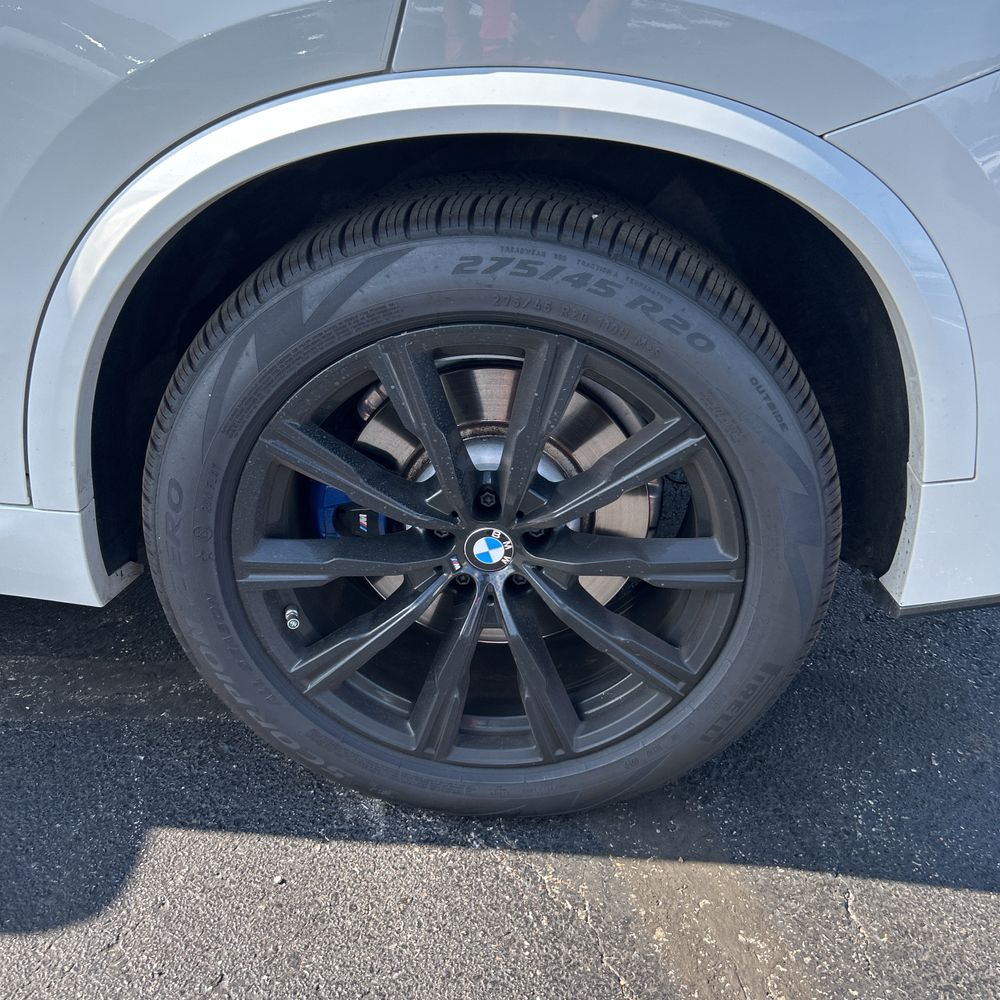 2023 BMW X5 M50i