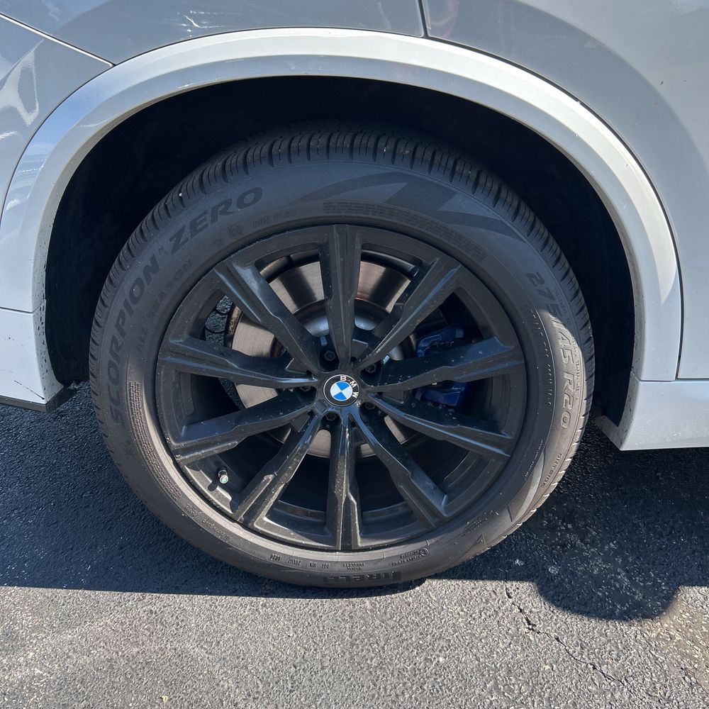 2023 BMW X5 M50i