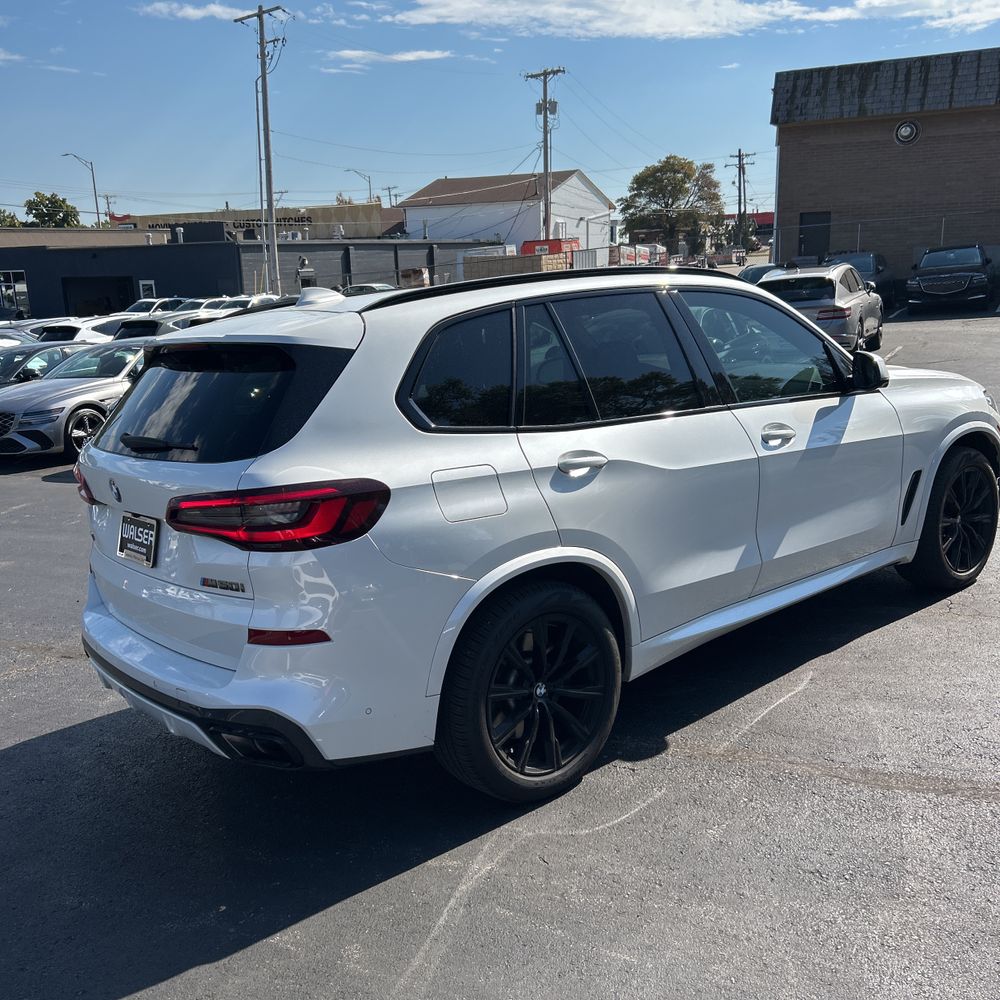 2023 BMW X5 M50i