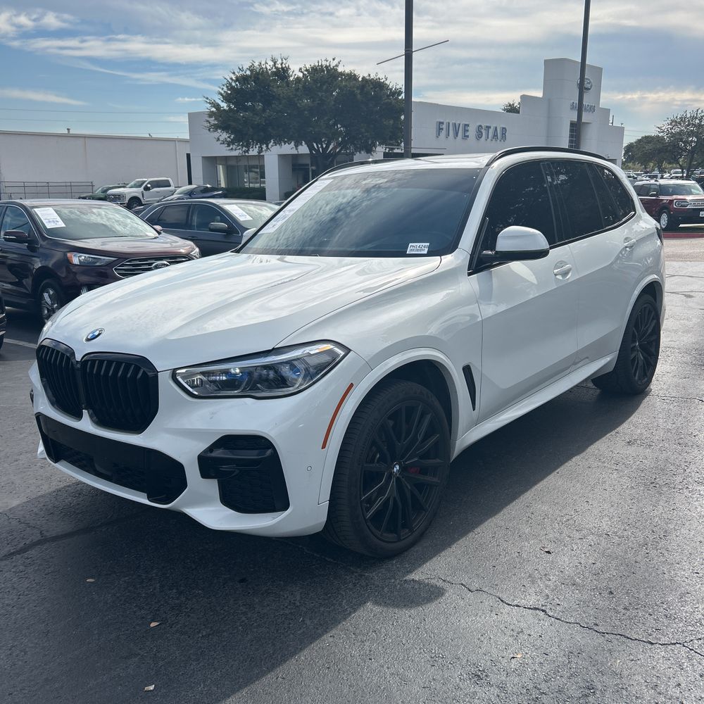 2023 BMW X5 M50i
