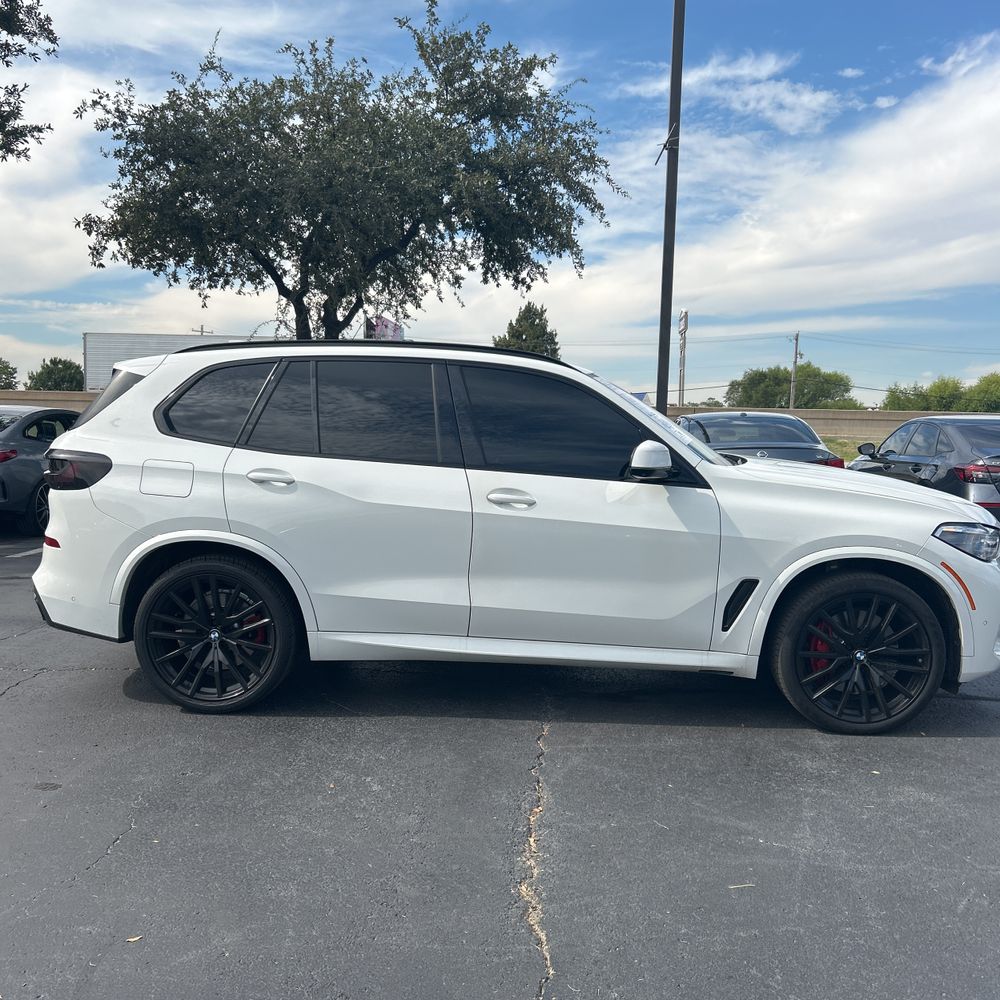 2023 BMW X5 M50i