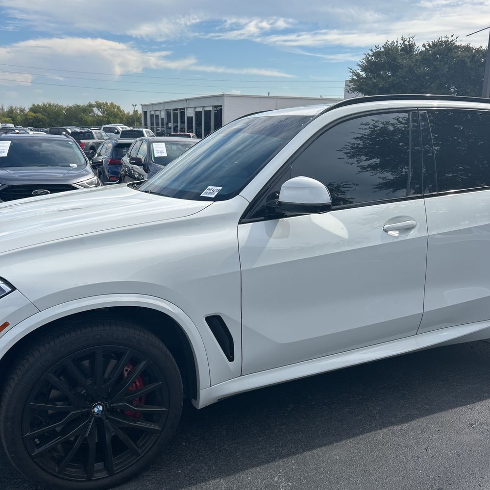2023 BMW X5 M50i