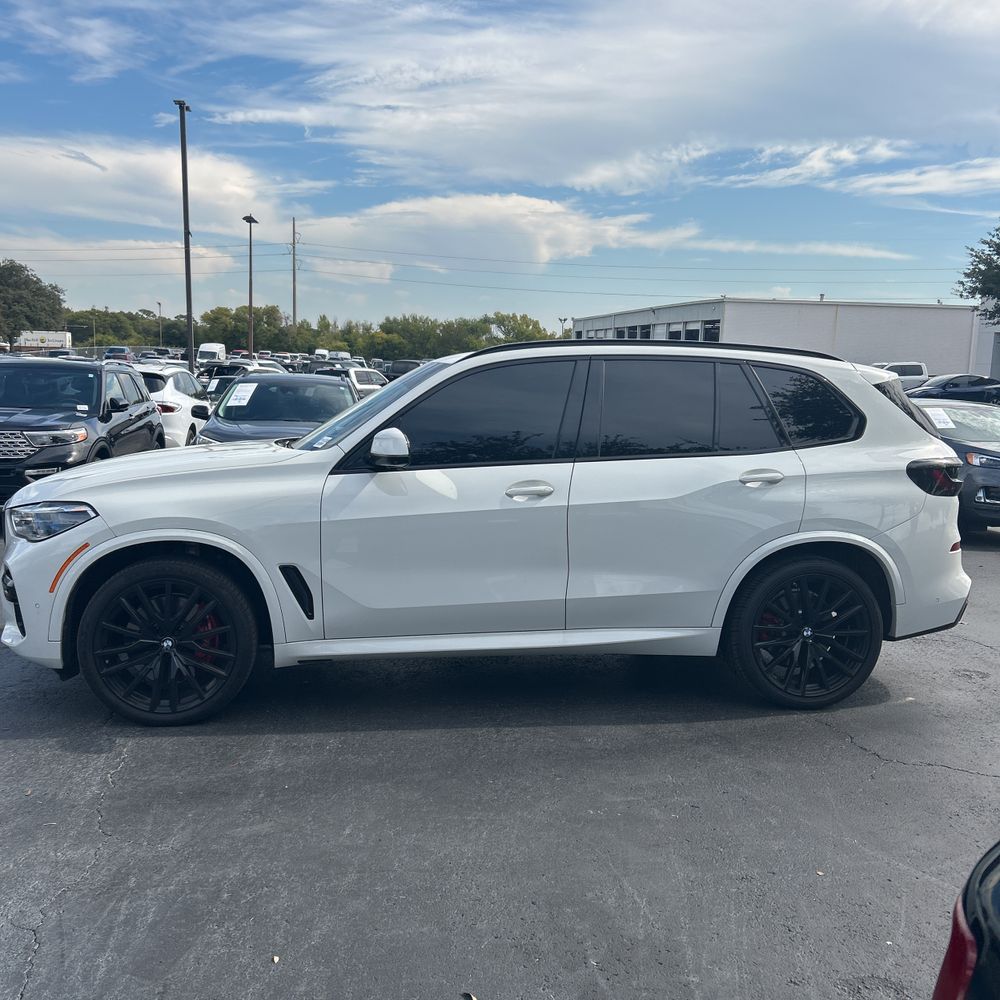 2023 BMW X5 M50i