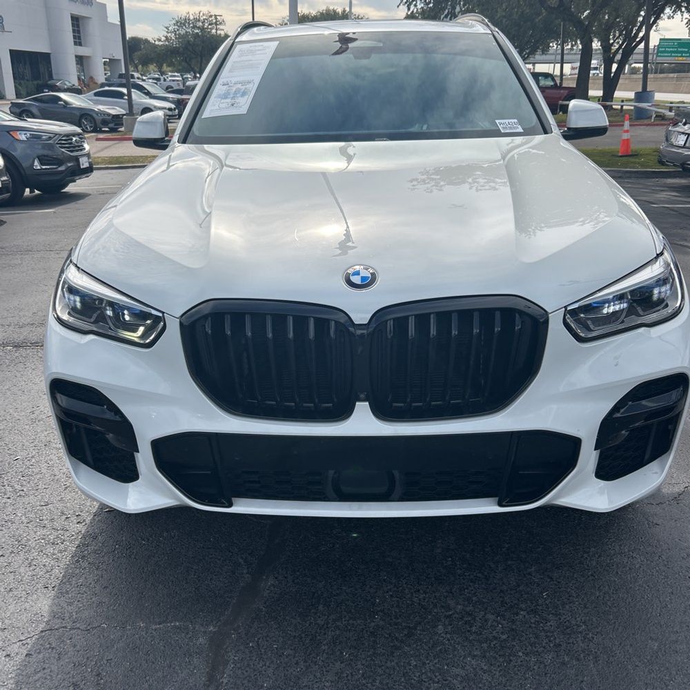 2023 BMW X5 M50i