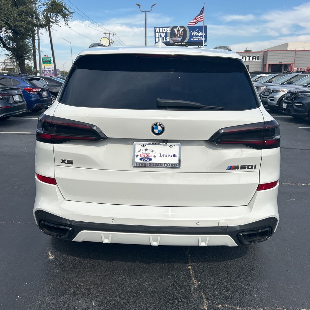 2023 BMW X5 M50i