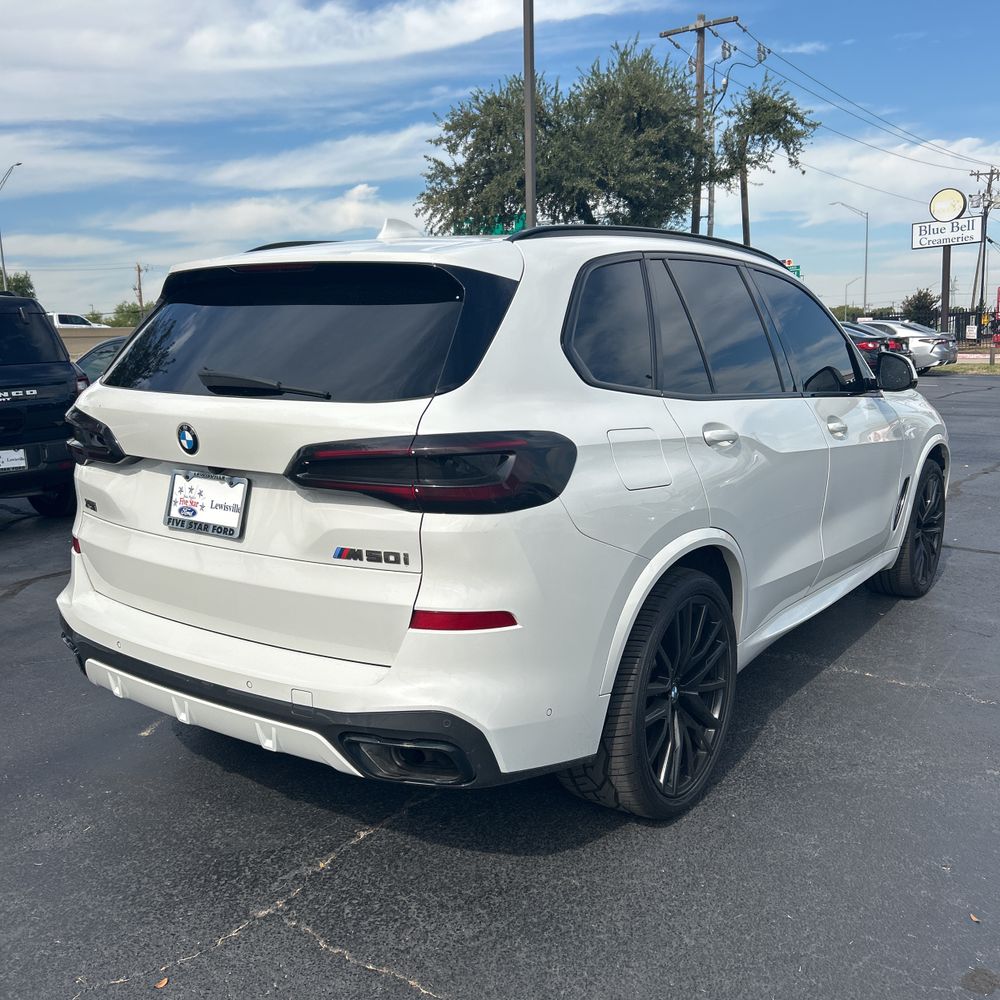2023 BMW X5 M50i