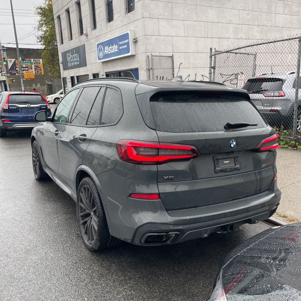 2023 BMW X5 M50i