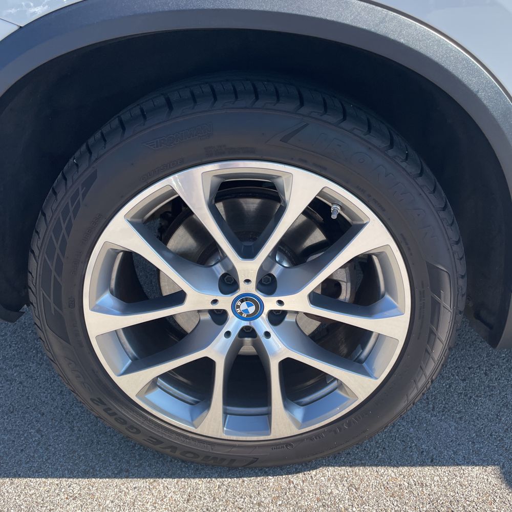 2023 BMW X5 xDrive45e