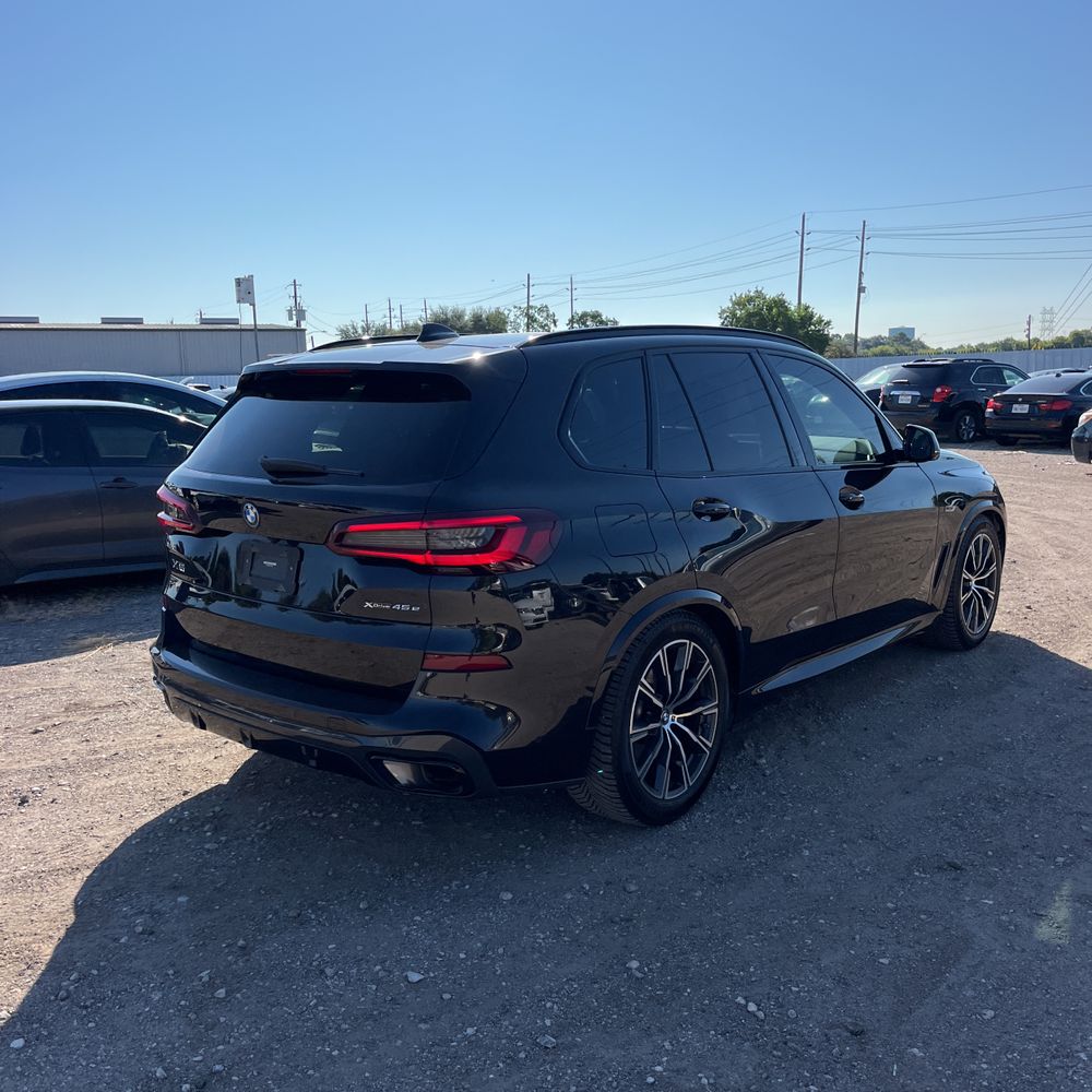 2023 BMW X5 xDrive45e