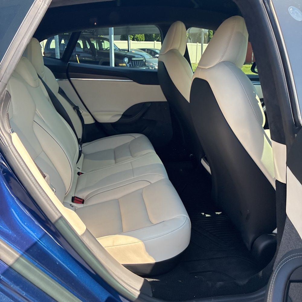 2021 Tesla Model S Plaid