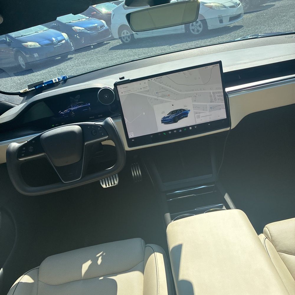 2021 Tesla Model S Plaid