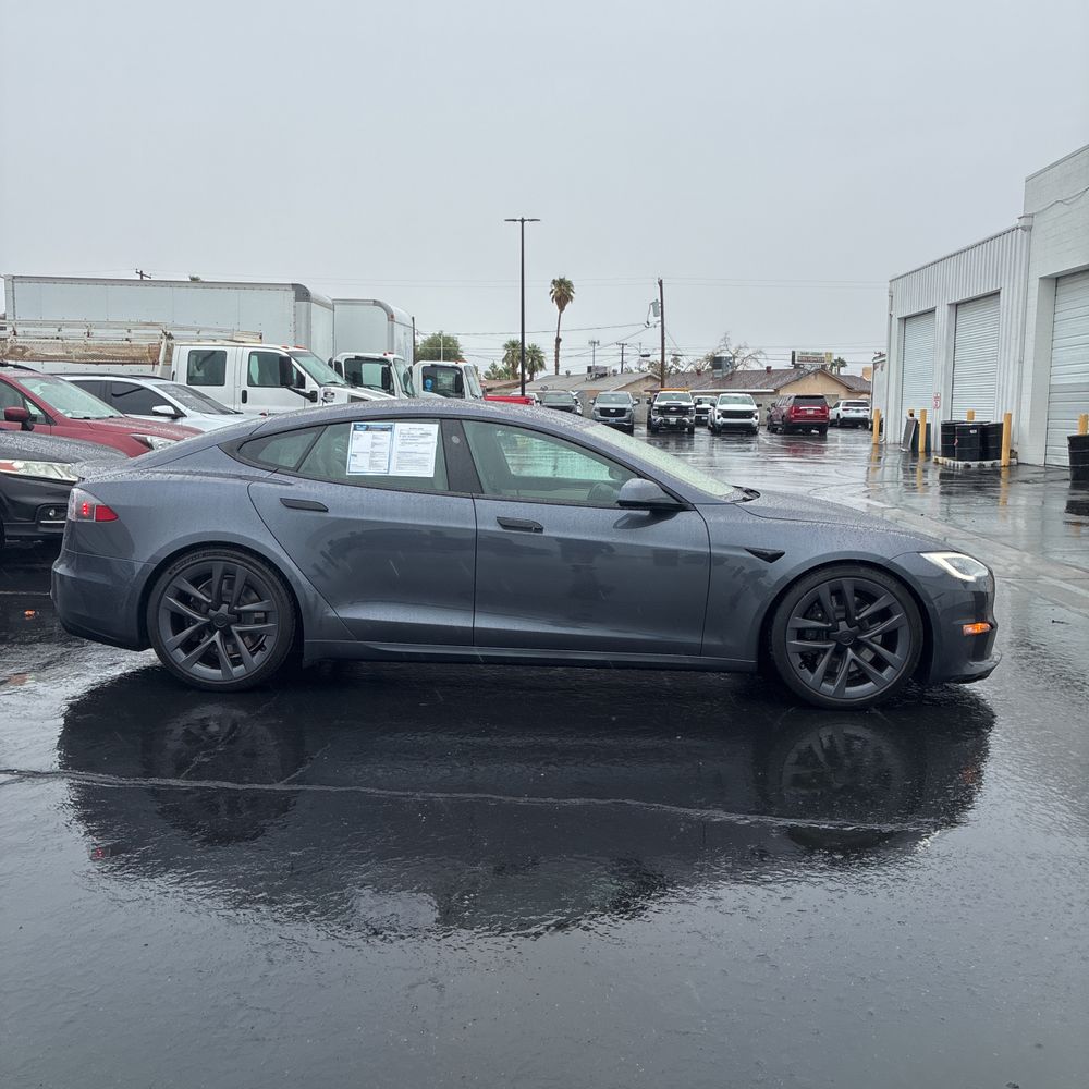 2021 Tesla Model S Plaid