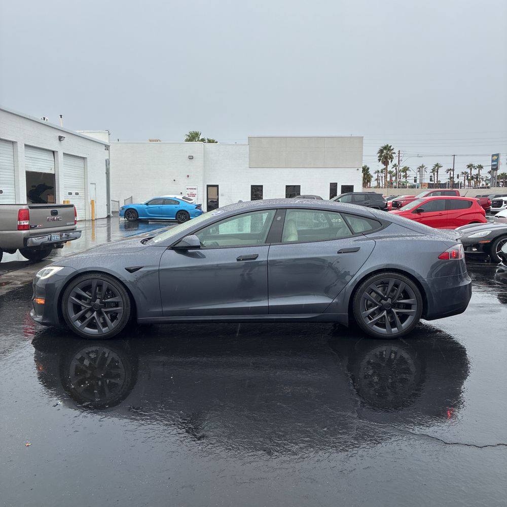 2021 Tesla Model S Plaid