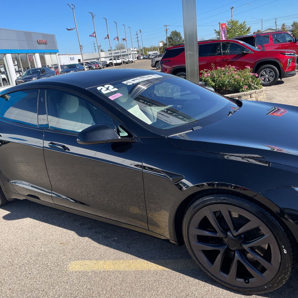 2022 Tesla Model S Plaid