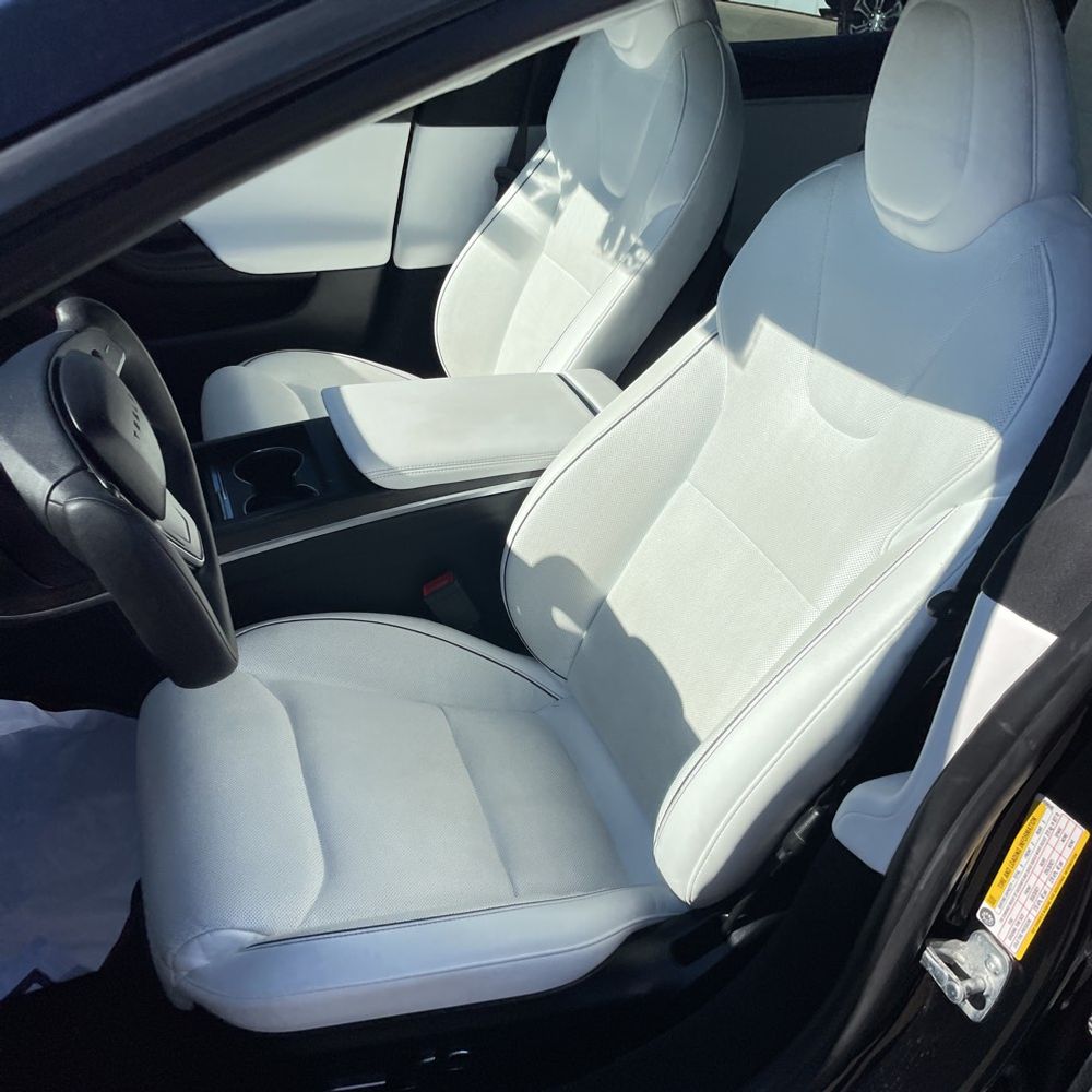 2022 Tesla Model S Plaid