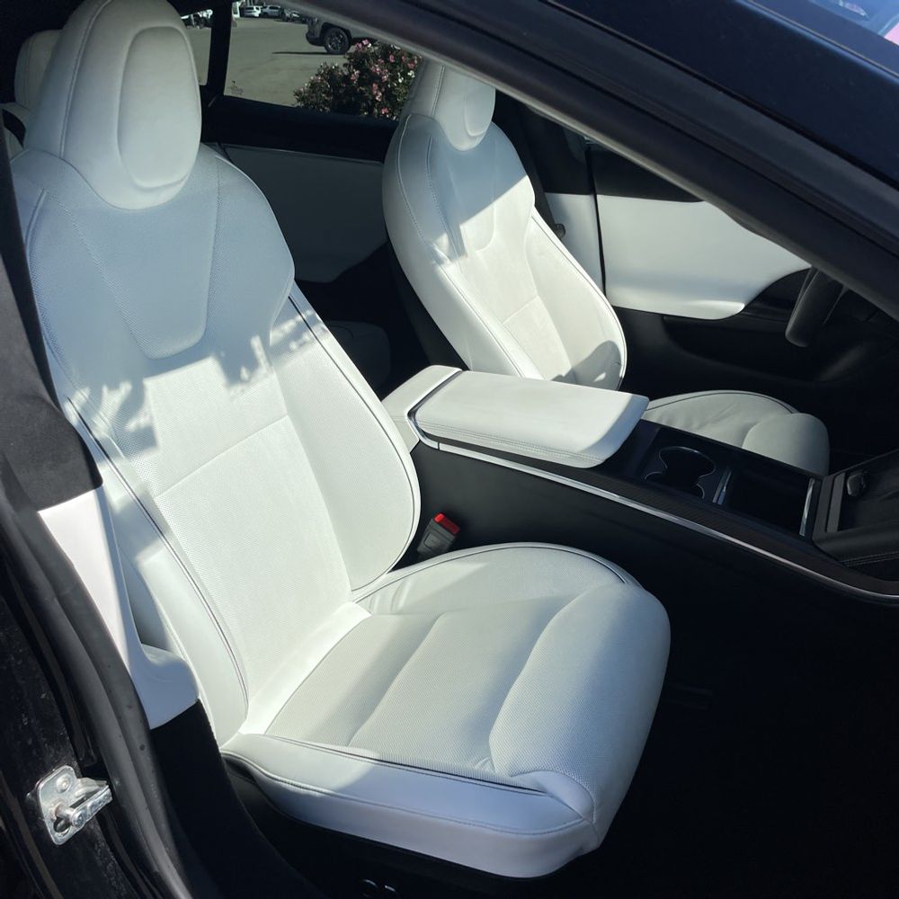 2022 Tesla Model S Plaid