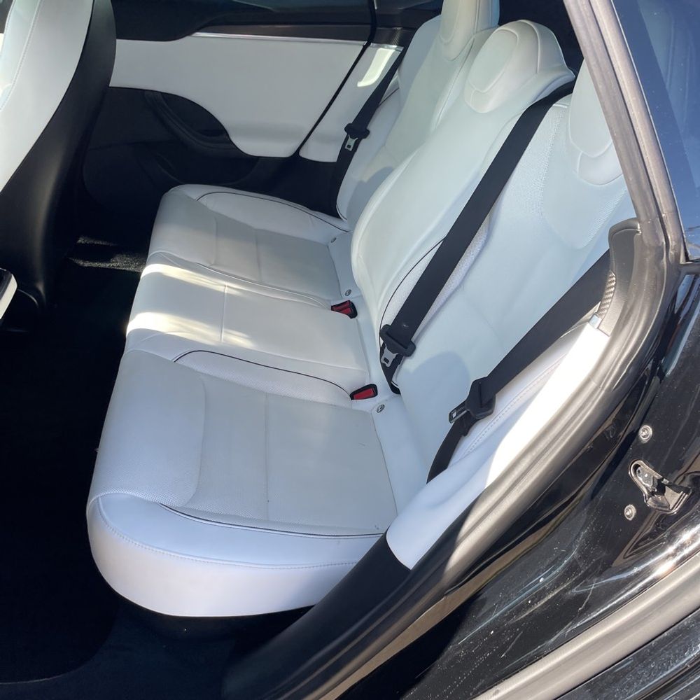 2022 Tesla Model S Plaid