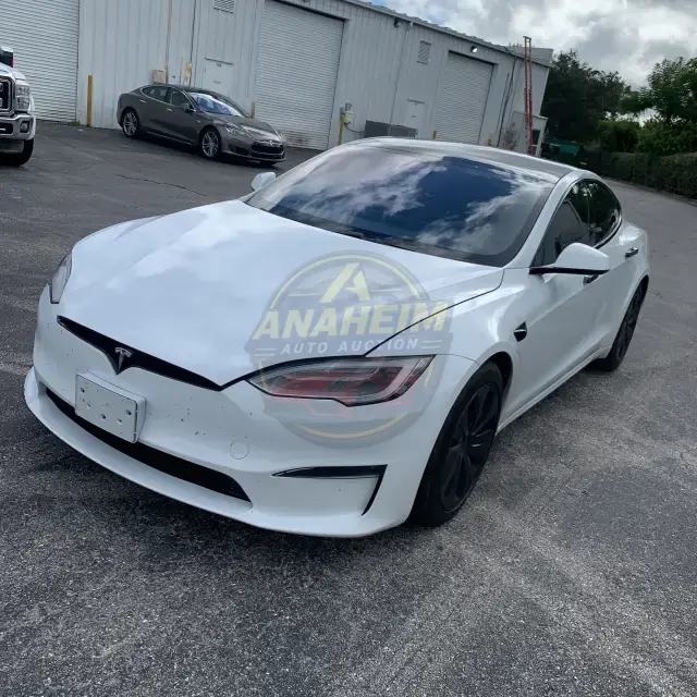 2021 Tesla Model S Plaid