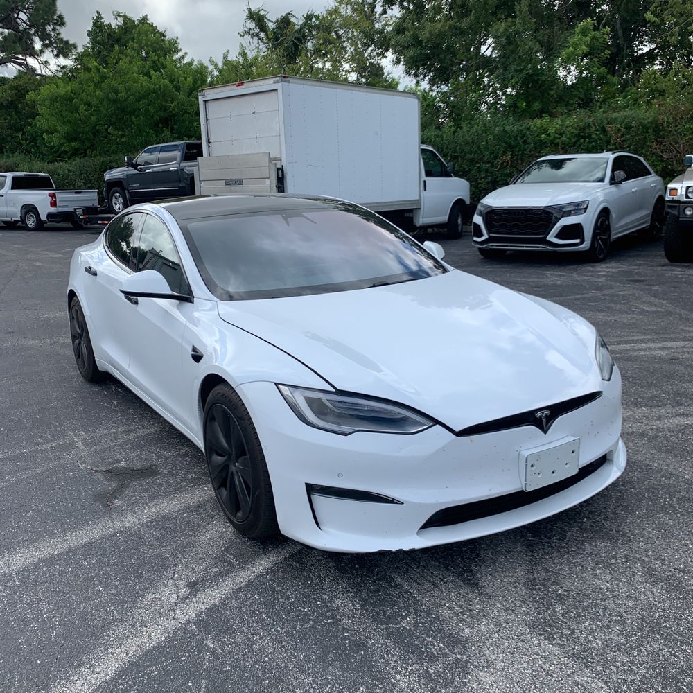 2021 Tesla Model S Plaid