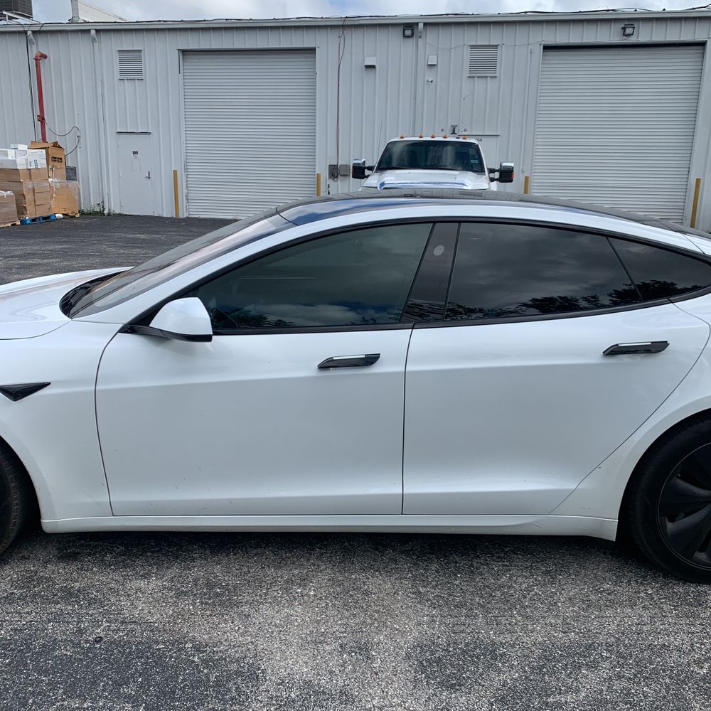 2021 Tesla Model S Plaid