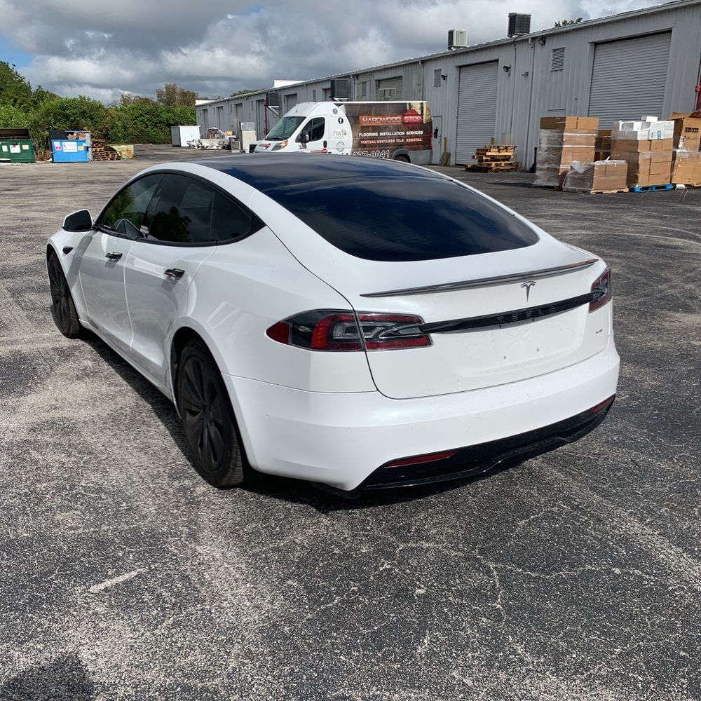 2021 Tesla Model S Plaid