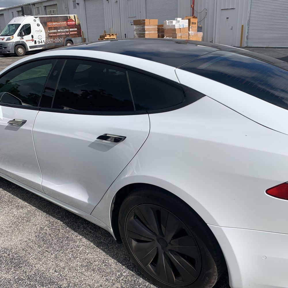 2021 Tesla Model S Plaid