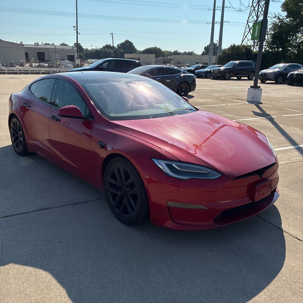 2022 Tesla Model S Plaid