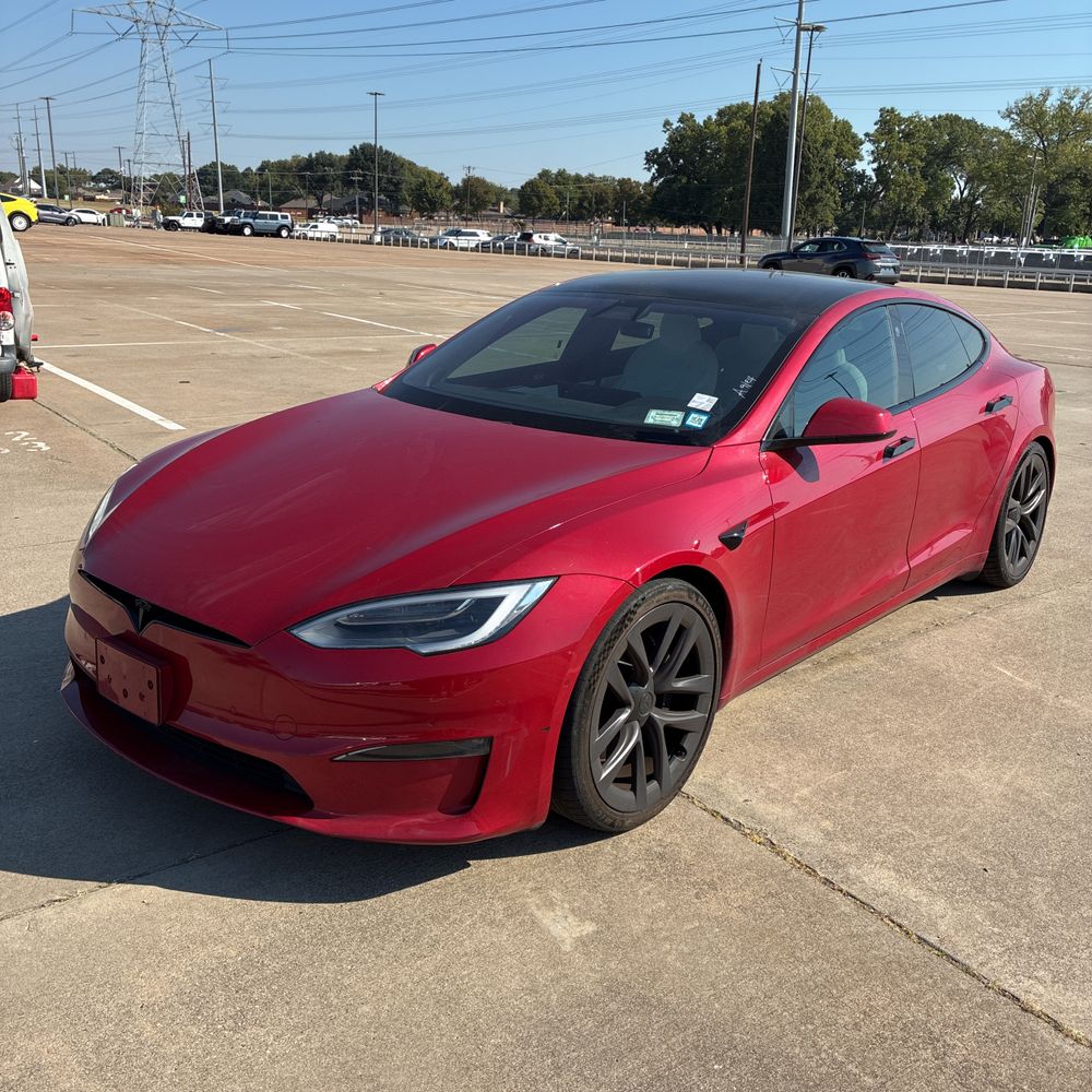 2022 Tesla Model S Plaid