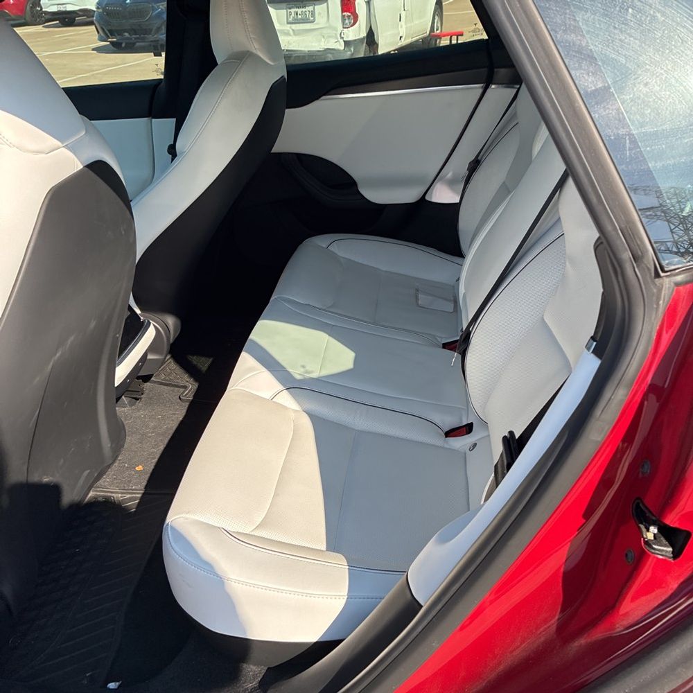 2022 Tesla Model S Plaid