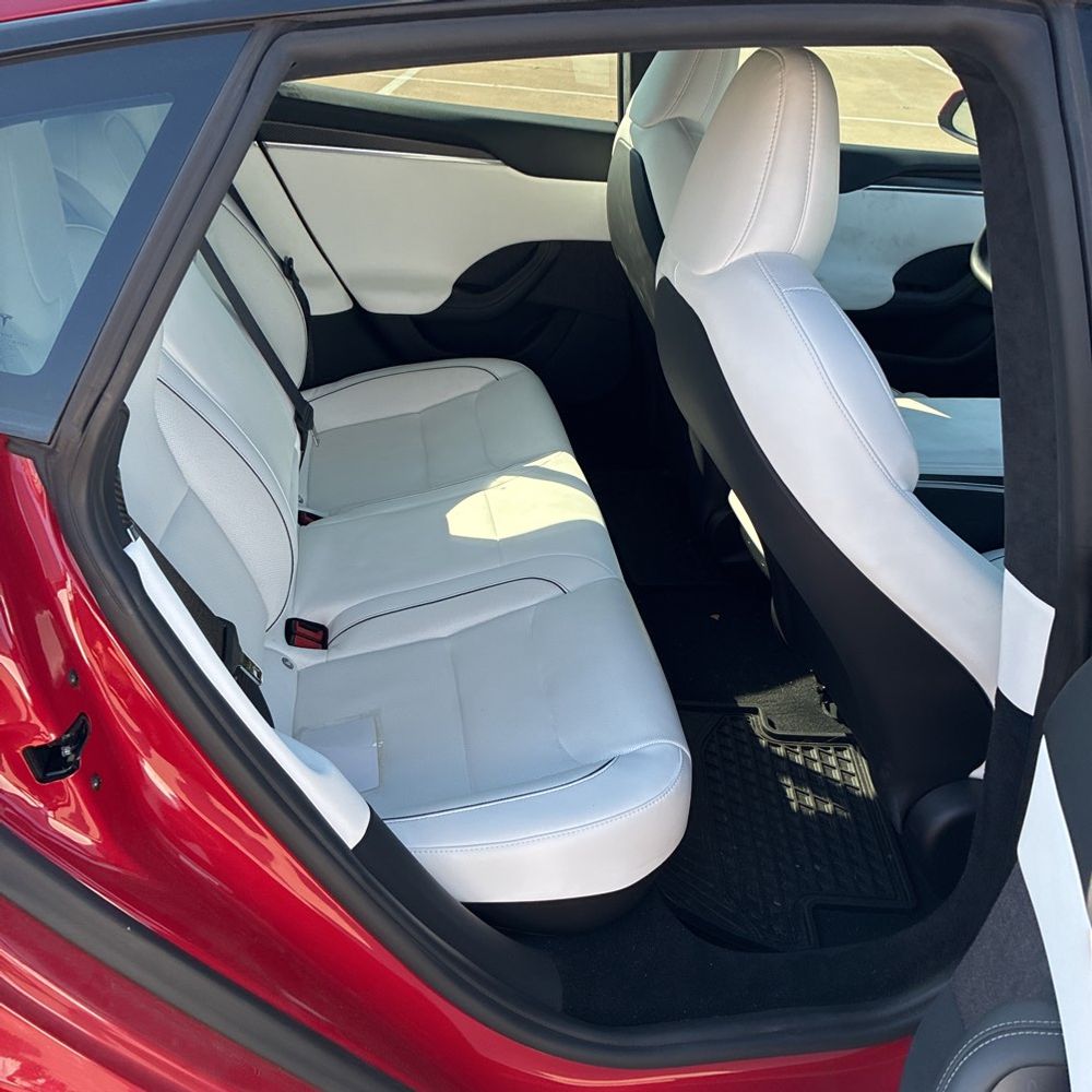 2022 Tesla Model S Plaid