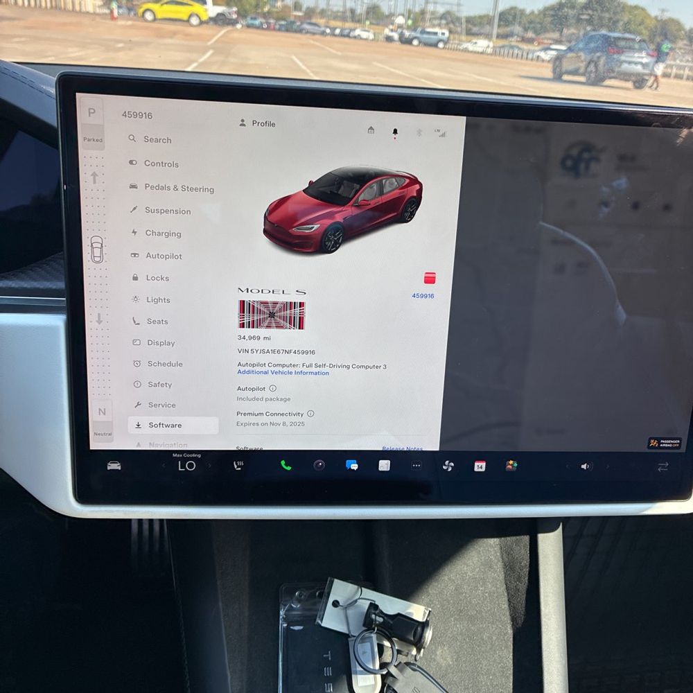 2022 Tesla Model S Plaid