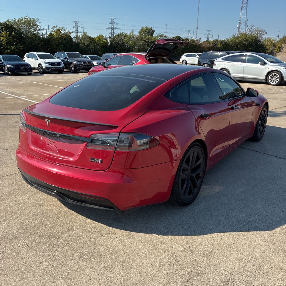 2022 Tesla Model S Plaid
