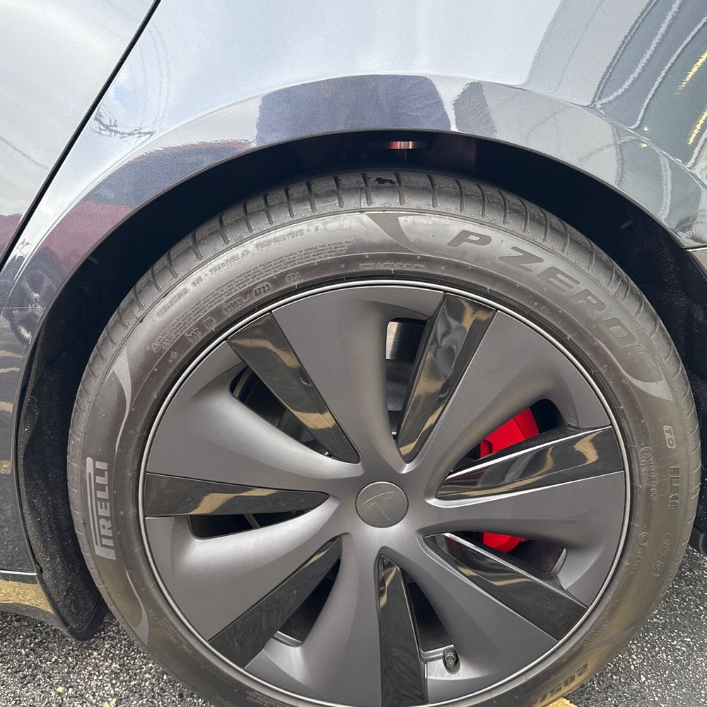 2024 Tesla Model S Plaid