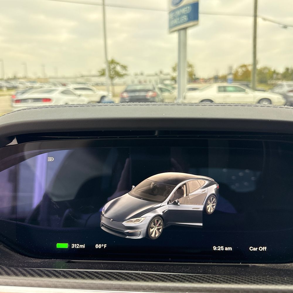 2024 Tesla Model S Plaid