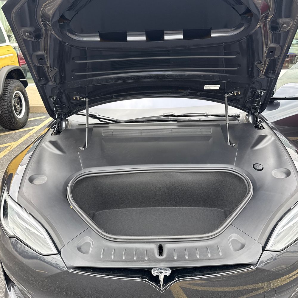 2024 Tesla Model S Plaid