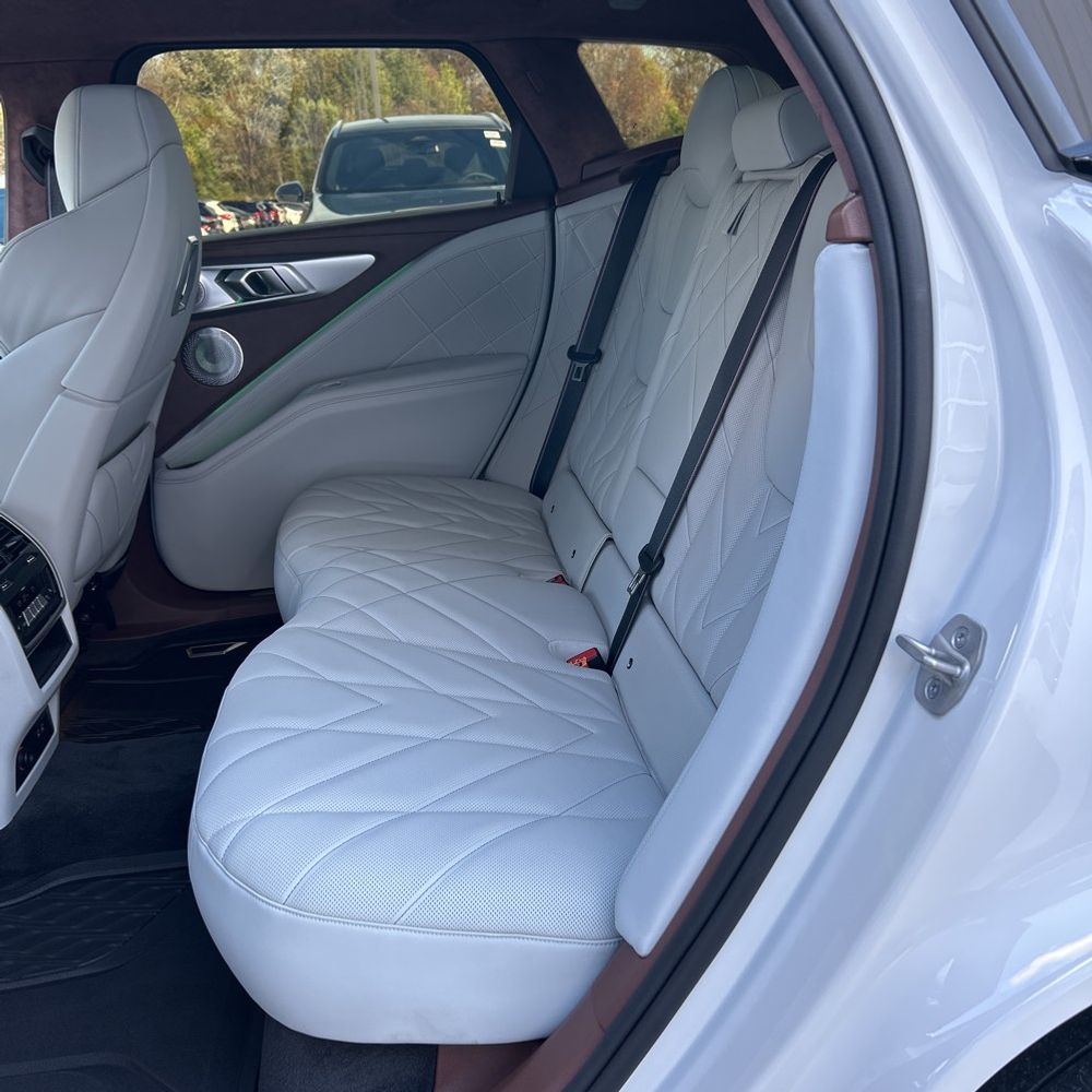 2024 BMW XM PHEV