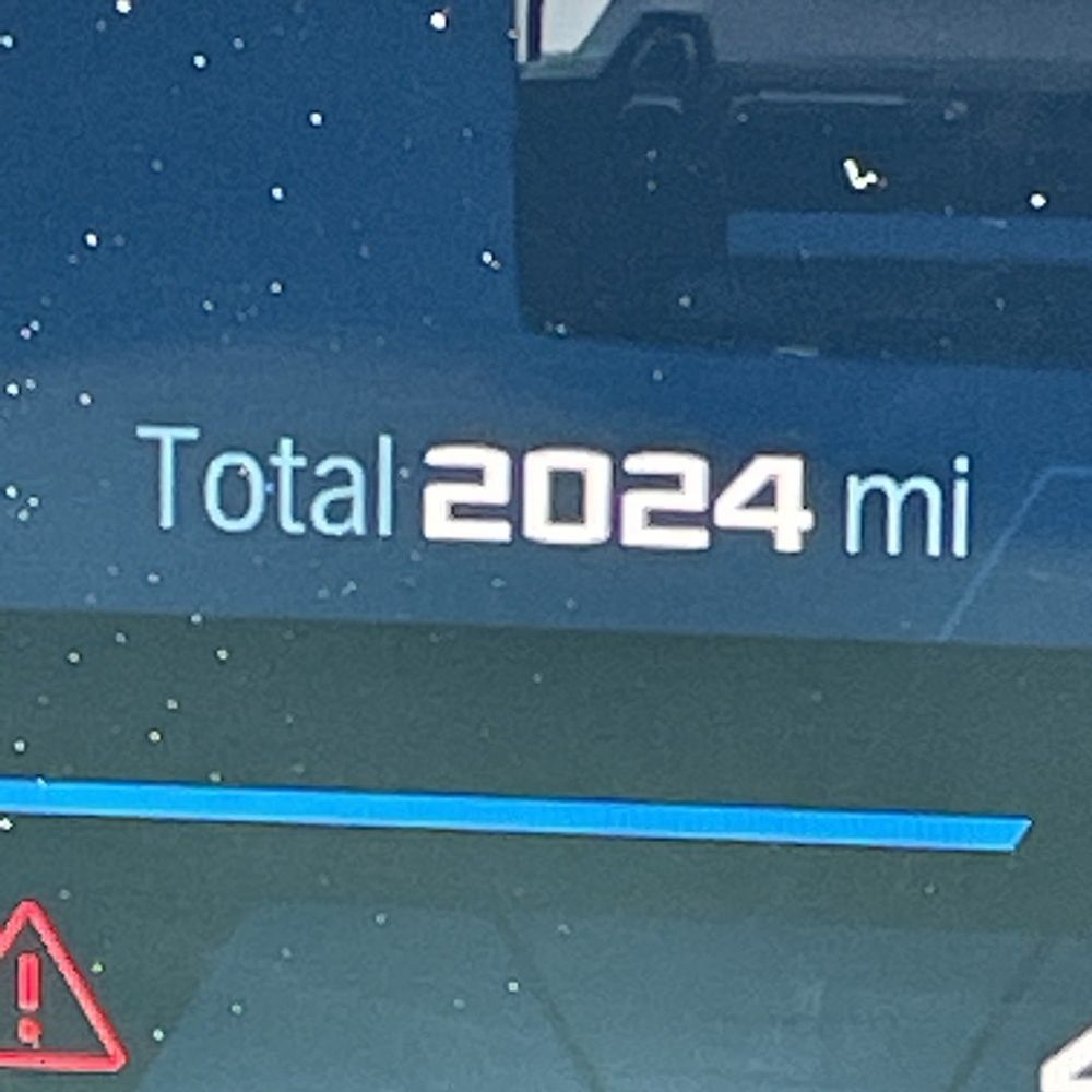 2025 BMW XM PHEV