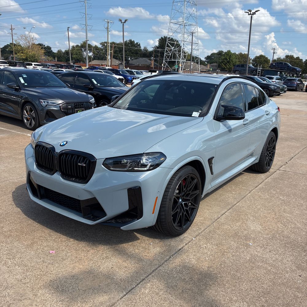 2025 BMW X4 M