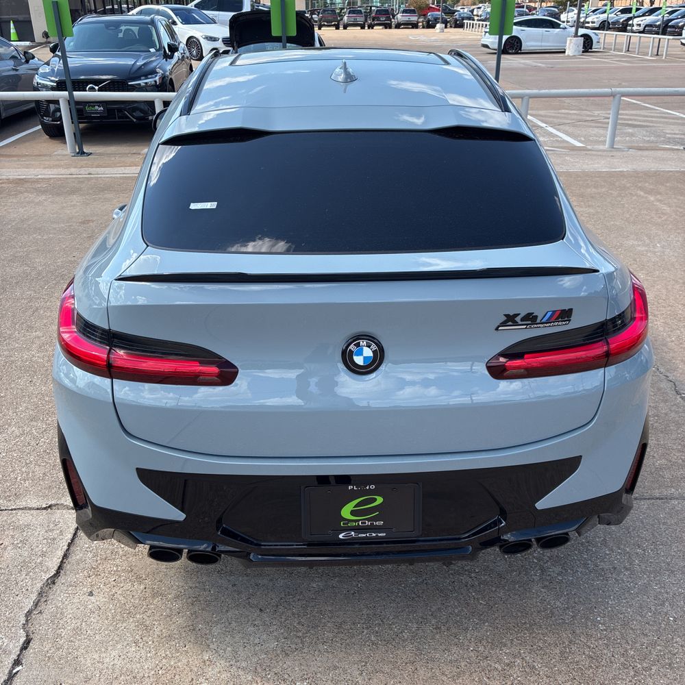 2025 BMW X4 M