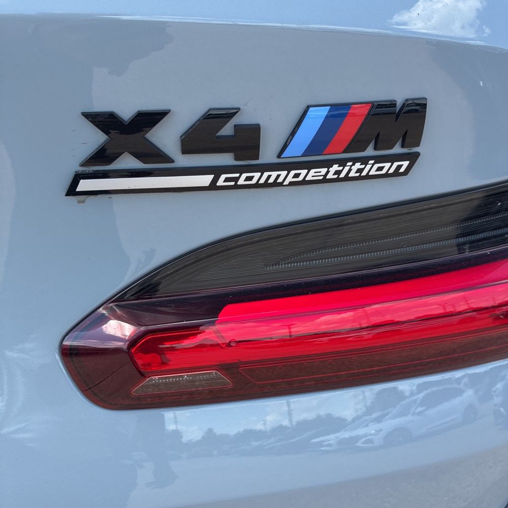 2025 BMW X4 M