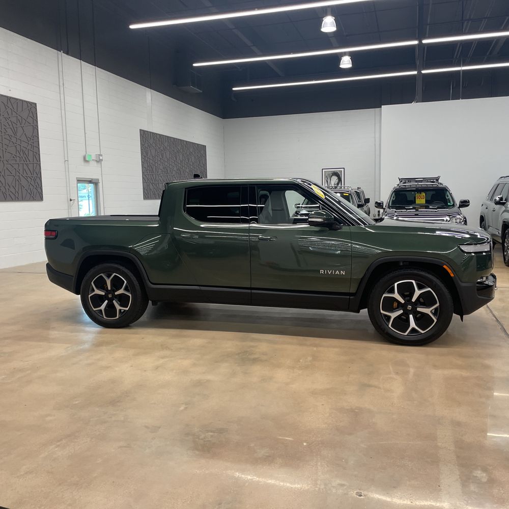 2022 Rivian R1T Adventure