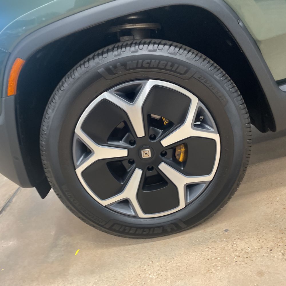 2022 Rivian R1T Adventure