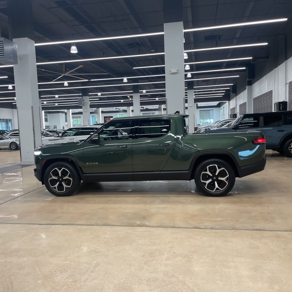 2022 Rivian R1T Adventure