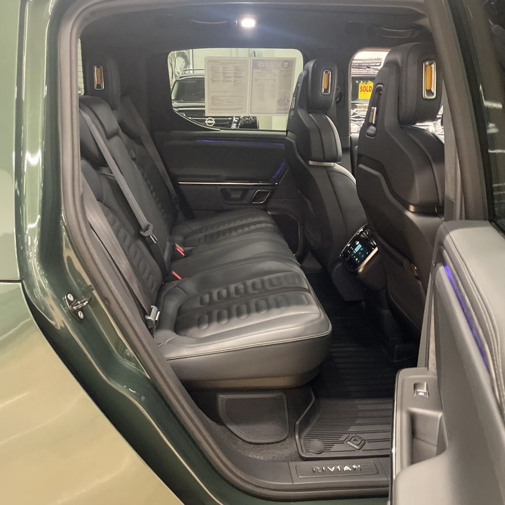 2022 Rivian R1T Adventure